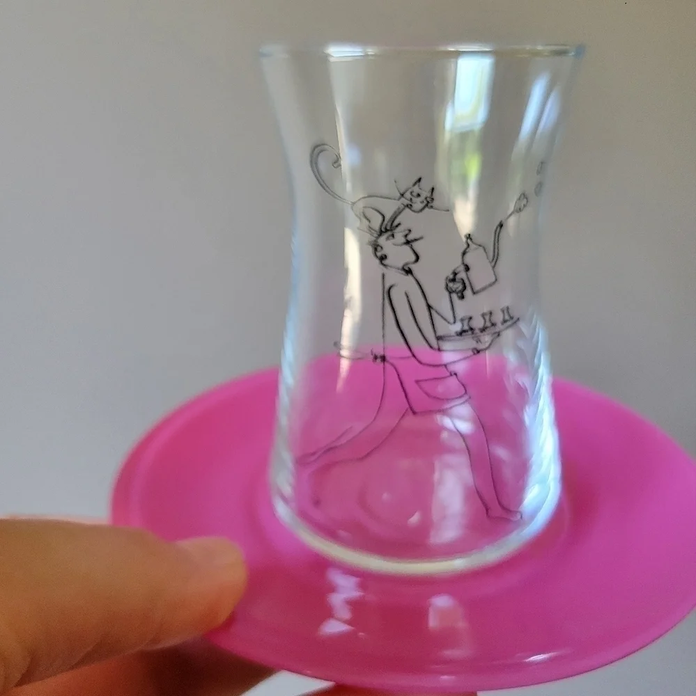Teacup Set by Cartoonist Behiç Ak 5 Glasses Turkish Narrow  6 Saucers
